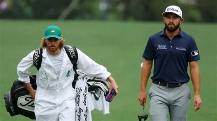 Scott McKean, Cameron's former caddie, served as best man at his wedding.